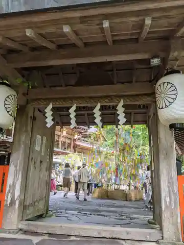 貴船神社の山門