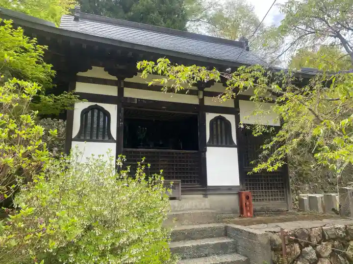 施福寺の{uncategorized: "未分類", other: "その他", undefined: "問題あり", building: "その他建物", grave: "お墓", sacred_gate: "鳥居", guardian: "狛犬", statue: "像", buddha: "仏像", history: "歴史", nature: "自然", garden: "庭園", animal: "動物", pagoda: "塔", temizu: "手水舎", mountain_gate: "山門・神門", sanctuary: "本殿・本堂", subordinate: "末社・摂社", art: "芸術", scenery: "景色", jizo: "地蔵", ema: "絵馬", goshuin: "御朱印", omikuji: "おみくじ", items: "授与品その他", amulet: "お守り", goshuincho: "御朱印帳", eats: "食事", festival: "お祭り", votive_dance: "神楽", shichigosan: "七五三参", wedding: "結婚式", experience: "体験その他", initially: "初詣", around: "周辺", anti_infection: "感染症対策"}