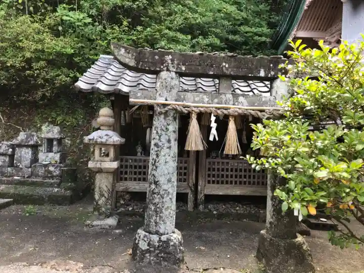國津意加美神社の末社・摂社