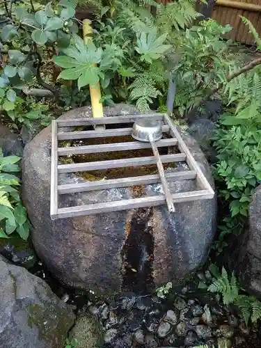 靍護稲荷神社の手水舎