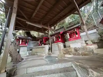 音次郎稲荷神社の{uncategorized: "未分類", other: "その他", undefined: "問題あり", building: "その他建物", grave: "お墓", sacred_gate: "鳥居", guardian: "狛犬", statue: "像", buddha: "仏像", history: "歴史", nature: "自然", garden: "庭園", animal: "動物", pagoda: "塔", temizu: "手水舎", mountain_gate: "山門・神門", sanctuary: "本殿・本堂", subordinate: "末社・摂社", art: "芸術", scenery: "景色", jizo: "地蔵", ema: "絵馬", goshuin: "御朱印", omikuji: "おみくじ", items: "授与品その他", amulet: "お守り", goshuincho: "御朱印帳", eats: "食事", festival: "お祭り", votive_dance: "神楽", shichigosan: "七五三参", wedding: "結婚式", experience: "体験その他", initially: "初詣", around: "周辺", anti_infection: "感染症対策"}