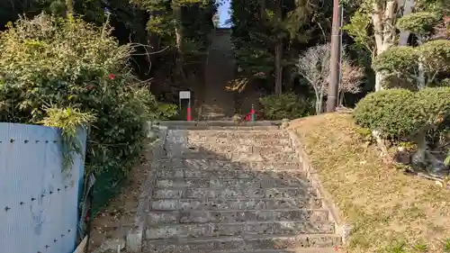 出羽神社の庭園
