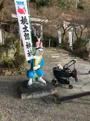 桃太郎神社（栗栖）の狛犬