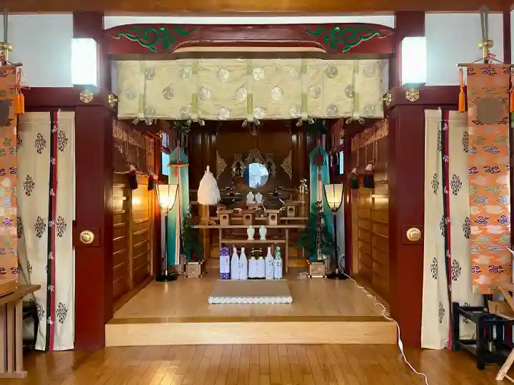 女塚神社の{uncategorized: "未分類", other: "その他", undefined: "問題あり", building: "その他建物", grave: "お墓", sacred_gate: "鳥居", guardian: "狛犬", statue: "像", buddha: "仏像", history: "歴史", nature: "自然", garden: "庭園", animal: "動物", pagoda: "塔", temizu: "手水舎", mountain_gate: "山門・神門", sanctuary: "本殿・本堂", subordinate: "末社・摂社", art: "芸術", scenery: "景色", jizo: "地蔵", ema: "絵馬", goshuin: "御朱印", omikuji: "おみくじ", items: "授与品その他", amulet: "お守り", goshuincho: "御朱印帳", eats: "食事", festival: "お祭り", votive_dance: "神楽", shichigosan: "七五三参", wedding: "結婚式", experience: "体験その他", initially: "初詣", around: "周辺", anti_infection: "感染症対策"}