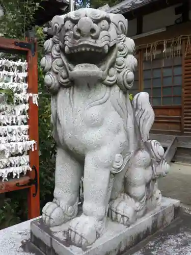羽束師坐高御産日神社の狛犬