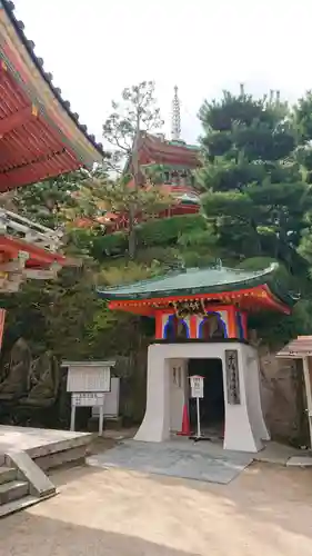 耕三寺の建物その他