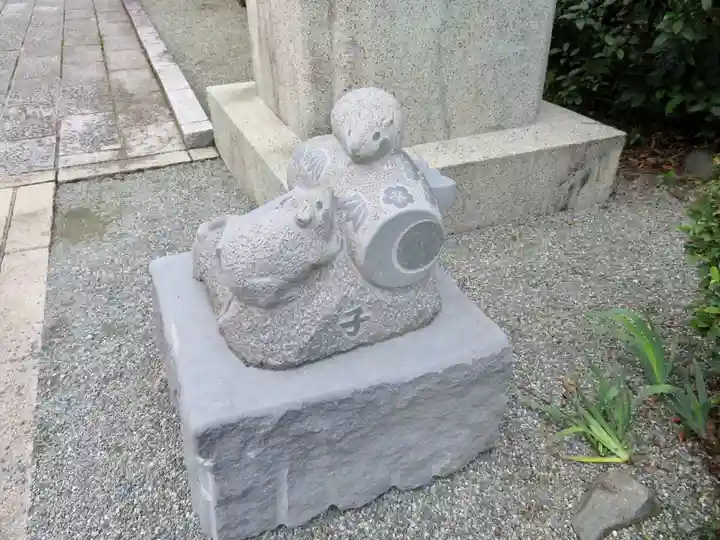 出雲大社相模分祠の狛犬