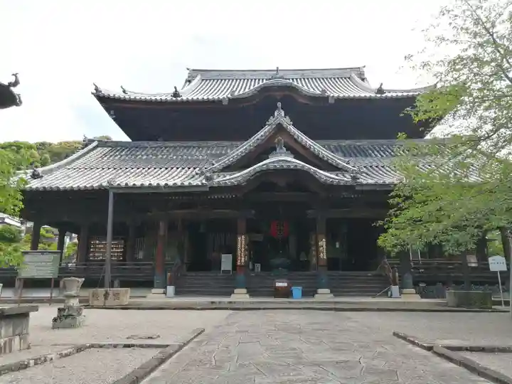 粉河寺の本殿・本堂