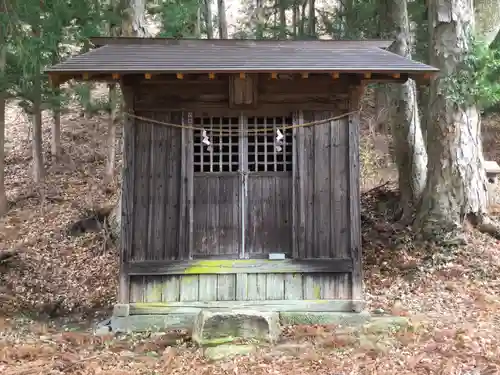 安智羅神社(松尾古城跡)の本殿