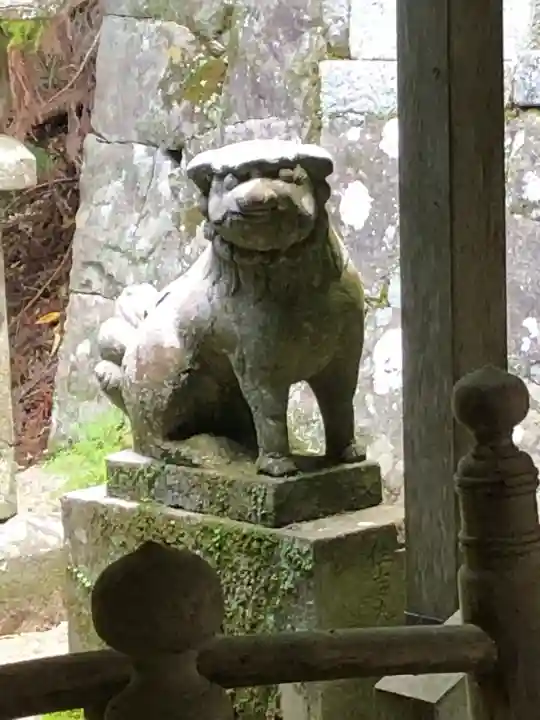 住吉神社の{uncategorized: "未分類", other: "その他", undefined: "問題あり", building: "その他建物", grave: "お墓", sacred_gate: "鳥居", guardian: "狛犬", statue: "像", buddha: "仏像", history: "歴史", nature: "自然", garden: "庭園", animal: "動物", pagoda: "塔", temizu: "手水舎", mountain_gate: "山門・神門", sanctuary: "本殿・本堂", subordinate: "末社・摂社", art: "芸術", scenery: "景色", jizo: "地蔵", ema: "絵馬", goshuin: "御朱印", omikuji: "おみくじ", items: "授与品その他", amulet: "お守り", goshuincho: "御朱印帳", eats: "食事", festival: "お祭り", votive_dance: "神楽", shichigosan: "七五三参", wedding: "結婚式", experience: "体験その他", initially: "初詣", around: "周辺", anti_infection: "感染症対策"}