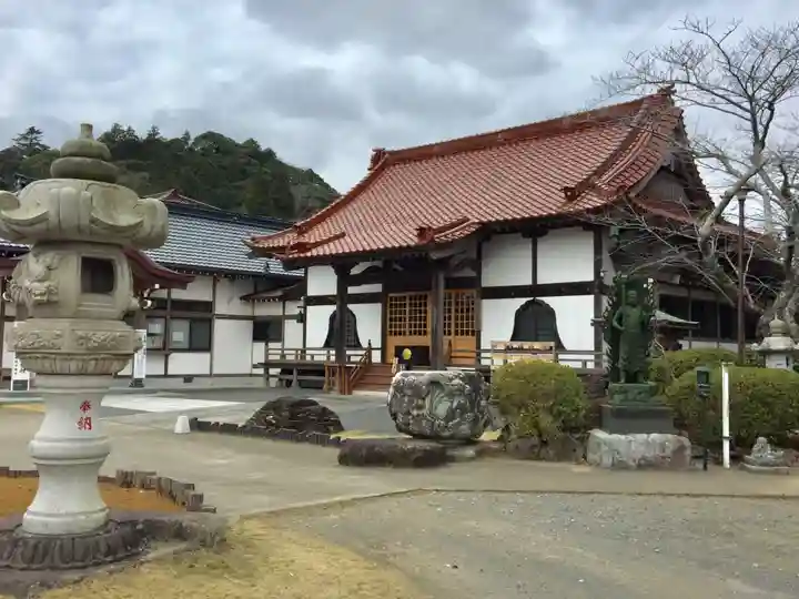 浪切不動院の本殿・本堂