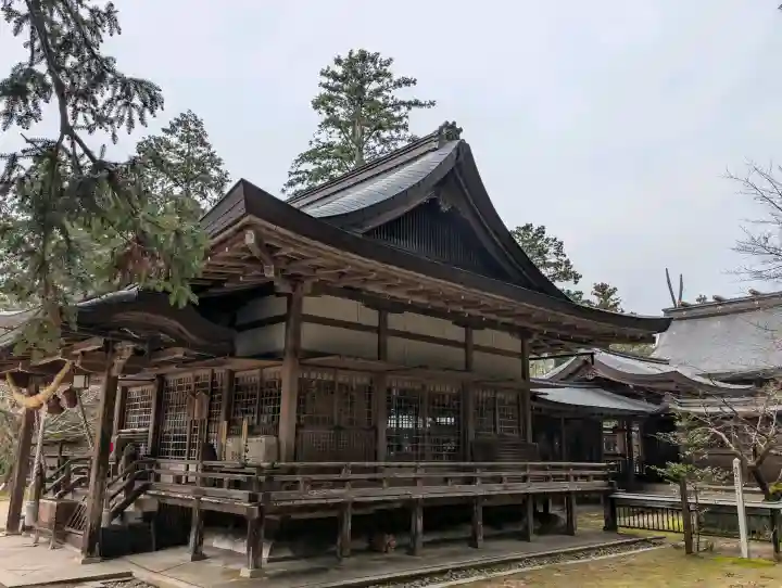 出石神社の{uncategorized: "未分類", other: "その他", undefined: "問題あり", building: "その他建物", grave: "お墓", sacred_gate: "鳥居", guardian: "狛犬", statue: "像", buddha: "仏像", history: "歴史", nature: "自然", garden: "庭園", animal: "動物", pagoda: "塔", temizu: "手水舎", mountain_gate: "山門・神門", sanctuary: "本殿・本堂", subordinate: "末社・摂社", art: "芸術", scenery: "景色", jizo: "地蔵", ema: "絵馬", goshuin: "御朱印", omikuji: "おみくじ", items: "授与品その他", amulet: "お守り", goshuincho: "御朱印帳", eats: "食事", festival: "お祭り", votive_dance: "神楽", shichigosan: "七五三参", wedding: "結婚式", experience: "体験その他", initially: "初詣", around: "周辺", anti_infection: "感染症対策"}