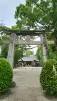 諏訪神社の{uncategorized: "未分類", other: "その他", undefined: "問題あり", building: "その他建物", grave: "お墓", sacred_gate: "鳥居", guardian: "狛犬", statue: "像", buddha: "仏像", history: "歴史", nature: "自然", garden: "庭園", animal: "動物", pagoda: "塔", temizu: "手水舎", mountain_gate: "山門・神門", sanctuary: "本殿・本堂", subordinate: "末社・摂社", art: "芸術", scenery: "景色", jizo: "地蔵", ema: "絵馬", goshuin: "御朱印", omikuji: "おみくじ", items: "授与品その他", amulet: "お守り", goshuincho: "御朱印帳", eats: "食事", festival: "お祭り", votive_dance: "神楽", shichigosan: "七五三参", wedding: "結婚式", experience: "体験その他", initially: "初詣", around: "周辺", anti_infection: "感染症対策"}