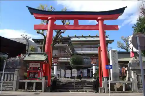 京濱伏見稲荷神社の鳥居