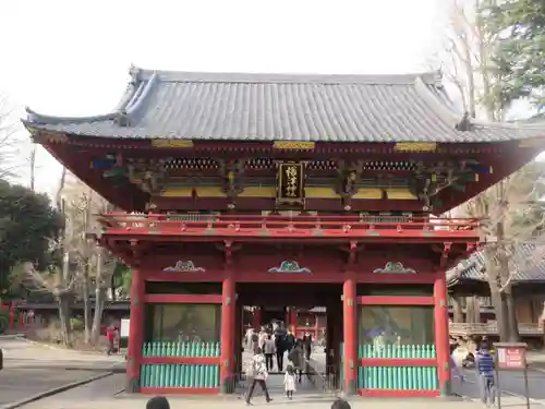 根津神社の山門