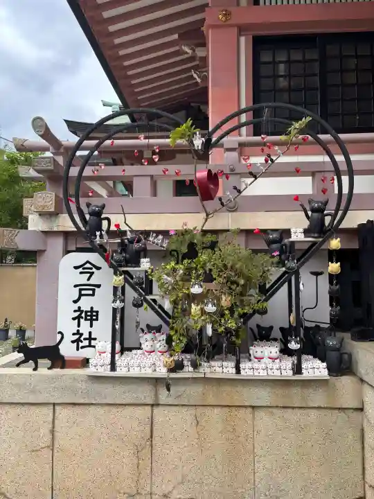 今戸神社の{uncategorized: "未分類", other: "その他", undefined: "問題あり", building: "その他建物", grave: "お墓", sacred_gate: "鳥居", guardian: "狛犬", statue: "像", buddha: "仏像", history: "歴史", nature: "自然", garden: "庭園", animal: "動物", pagoda: "塔", temizu: "手水舎", mountain_gate: "山門・神門", sanctuary: "本殿・本堂", subordinate: "末社・摂社", art: "芸術", scenery: "景色", jizo: "地蔵", ema: "絵馬", goshuin: "御朱印", omikuji: "おみくじ", items: "授与品その他", amulet: "お守り", goshuincho: "御朱印帳", eats: "食事", festival: "お祭り", votive_dance: "神楽", shichigosan: "七五三参", wedding: "結婚式", experience: "体験その他", initially: "初詣", around: "周辺", anti_infection: "感染症対策"}