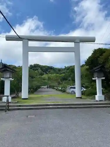 安房神社の鳥居