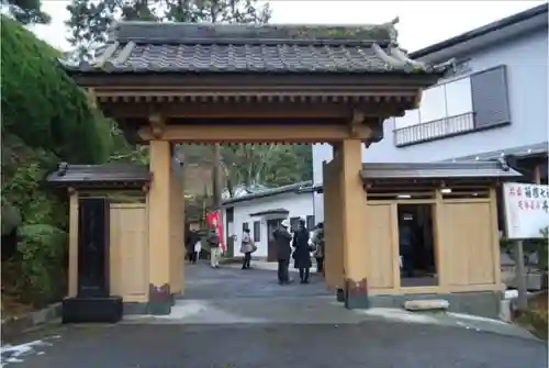 本還寺の山門