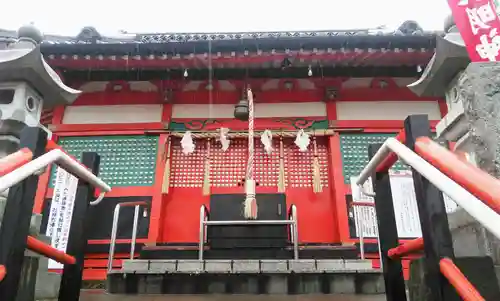 塚越稲荷神社の本殿・本堂