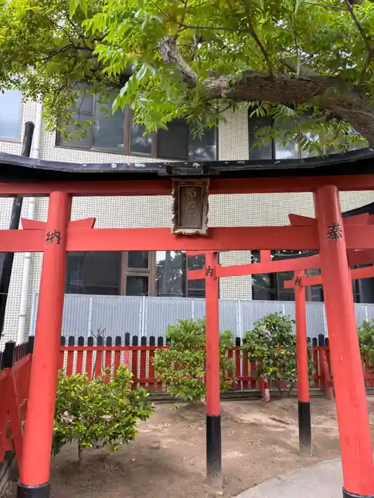 稲荷神社の鳥居
