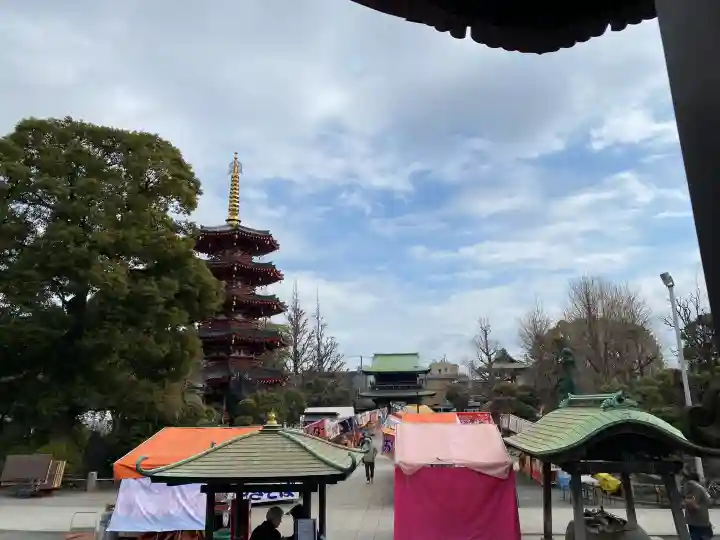 川崎大師不動堂の{uncategorized: "未分類", other: "その他", undefined: "問題あり", building: "その他建物", grave: "お墓", sacred_gate: "鳥居", guardian: "狛犬", statue: "像", buddha: "仏像", history: "歴史", nature: "自然", garden: "庭園", animal: "動物", pagoda: "塔", temizu: "手水舎", mountain_gate: "山門・神門", sanctuary: "本殿・本堂", subordinate: "末社・摂社", art: "芸術", scenery: "景色", jizo: "地蔵", ema: "絵馬", goshuin: "御朱印", omikuji: "おみくじ", items: "授与品その他", amulet: "お守り", goshuincho: "御朱印帳", eats: "食事", festival: "お祭り", votive_dance: "神楽", shichigosan: "七五三参", wedding: "結婚式", experience: "体験その他", initially: "初詣", around: "周辺", anti_infection: "感染症対策"}