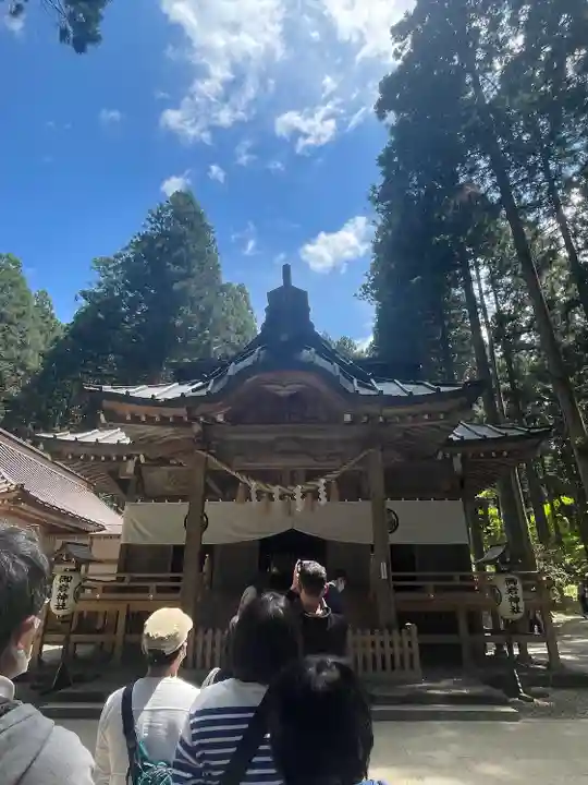 御岩神社の本殿・本堂