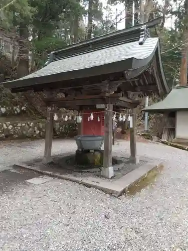 戸隠神社中社の手水舎