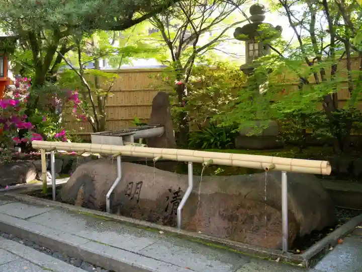 安井金比羅宮の{uncategorized: "未分類", other: "その他", undefined: "問題あり", building: "その他建物", grave: "お墓", sacred_gate: "鳥居", guardian: "狛犬", statue: "像", buddha: "仏像", history: "歴史", nature: "自然", garden: "庭園", animal: "動物", pagoda: "塔", temizu: "手水舎", mountain_gate: "山門・神門", sanctuary: "本殿・本堂", subordinate: "末社・摂社", art: "芸術", scenery: "景色", jizo: "地蔵", ema: "絵馬", goshuin: "御朱印", omikuji: "おみくじ", items: "授与品その他", amulet: "お守り", goshuincho: "御朱印帳", eats: "食事", festival: "お祭り", votive_dance: "神楽", shichigosan: "七五三参", wedding: "結婚式", experience: "体験その他", initially: "初詣", around: "周辺", anti_infection: "感染症対策"}