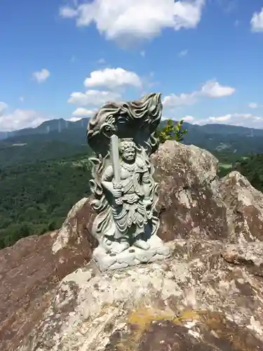 親都神社の仏像