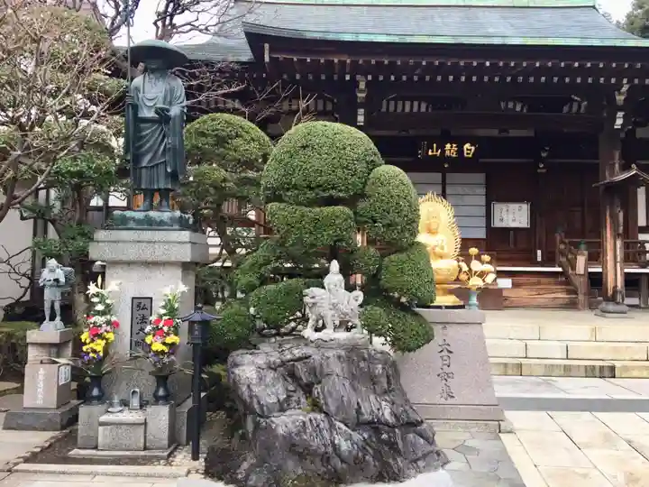東覚寺の本殿・本堂