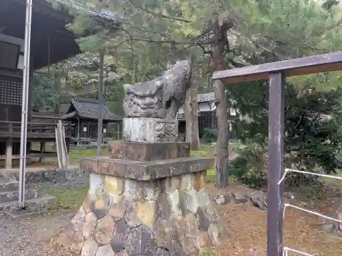 柳廼社の{uncategorized: "未分類", other: "その他", undefined: "問題あり", building: "その他建物", grave: "お墓", sacred_gate: "鳥居", guardian: "狛犬", statue: "像", buddha: "仏像", history: "歴史", nature: "自然", garden: "庭園", animal: "動物", pagoda: "塔", temizu: "手水舎", mountain_gate: "山門・神門", sanctuary: "本殿・本堂", subordinate: "末社・摂社", art: "芸術", scenery: "景色", jizo: "地蔵", ema: "絵馬", goshuin: "御朱印", omikuji: "おみくじ", items: "授与品その他", amulet: "お守り", goshuincho: "御朱印帳", eats: "食事", festival: "お祭り", votive_dance: "神楽", shichigosan: "七五三参", wedding: "結婚式", experience: "体験その他", initially: "初詣", around: "周辺", anti_infection: "感染症対策"}