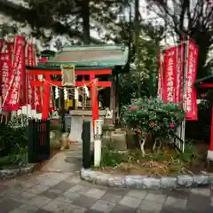 草分稲荷神社の本殿