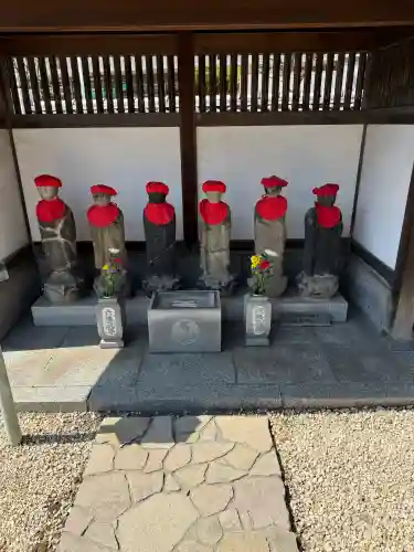 寳塔寺の{uncategorized: "未分類", other: "その他", undefined: "問題あり", building: "その他建物", grave: "お墓", sacred_gate: "鳥居", guardian: "狛犬", statue: "像", buddha: "仏像", history: "歴史", nature: "自然", garden: "庭園", animal: "動物", pagoda: "塔", temizu: "手水舎", mountain_gate: "山門・神門", sanctuary: "本殿・本堂", subordinate: "末社・摂社", art: "芸術", scenery: "景色", jizo: "地蔵", ema: "絵馬", goshuin: "御朱印", omikuji: "おみくじ", items: "授与品その他", amulet: "お守り", goshuincho: "御朱印帳", eats: "食事", festival: "お祭り", votive_dance: "神楽", shichigosan: "七五三参", wedding: "結婚式", experience: "体験その他", initially: "初詣", around: "周辺", anti_infection: "感染症対策"}