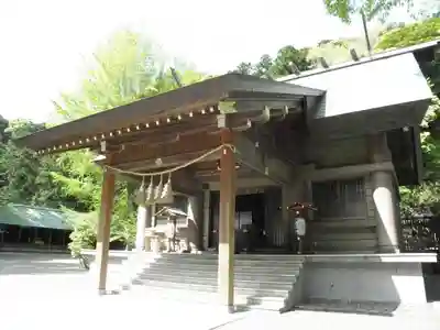 安房神社の本殿・本堂