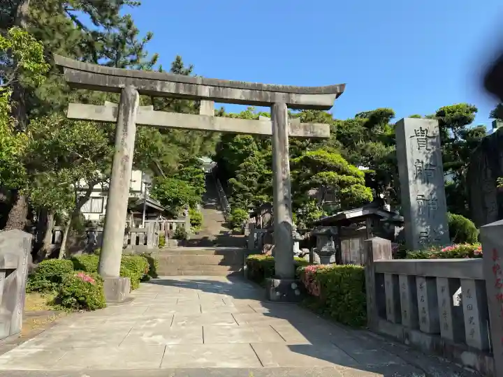 貴船神社の{uncategorized: "未分類", other: "その他", undefined: "問題あり", building: "その他建物", grave: "お墓", sacred_gate: "鳥居", guardian: "狛犬", statue: "像", buddha: "仏像", history: "歴史", nature: "自然", garden: "庭園", animal: "動物", pagoda: "塔", temizu: "手水舎", mountain_gate: "山門・神門", sanctuary: "本殿・本堂", subordinate: "末社・摂社", art: "芸術", scenery: "景色", jizo: "地蔵", ema: "絵馬", goshuin: "御朱印", omikuji: "おみくじ", items: "授与品その他", amulet: "お守り", goshuincho: "御朱印帳", eats: "食事", festival: "お祭り", votive_dance: "神楽", shichigosan: "七五三参", wedding: "結婚式", experience: "体験その他", initially: "初詣", around: "周辺", anti_infection: "感染症対策"}