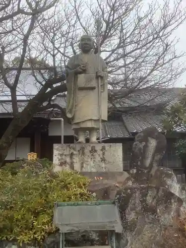 長久寺の像