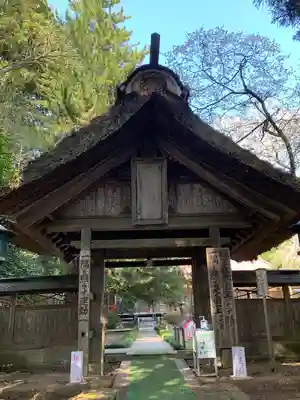 光丸山 法輪寺の山門・神門