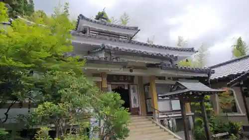 法寳閣檀林寺の山門