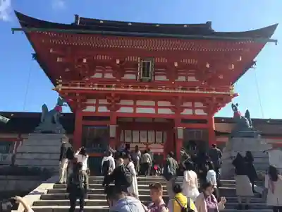 伏見稲荷大社の山門・神門