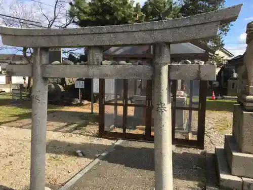 諏訪神社の鳥居