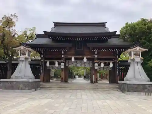 湊川神社の山門・神門