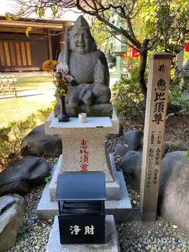 豊川稲荷東京別院の像