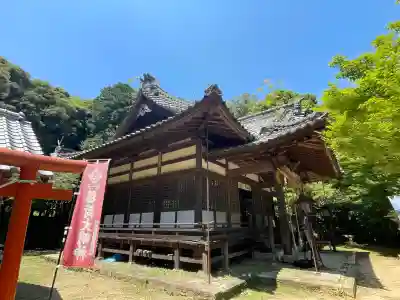 久山年神社の{uncategorized: "未分類", other: "その他", undefined: "問題あり", building: "その他建物", grave: "お墓", sacred_gate: "鳥居", guardian: "狛犬", statue: "像", buddha: "仏像", history: "歴史", nature: "自然", garden: "庭園", animal: "動物", pagoda: "塔", temizu: "手水舎", mountain_gate: "山門・神門", sanctuary: "本殿・本堂", subordinate: "末社・摂社", art: "芸術", scenery: "景色", jizo: "地蔵", ema: "絵馬", goshuin: "御朱印", omikuji: "おみくじ", items: "授与品その他", amulet: "お守り", goshuincho: "御朱印帳", eats: "食事", festival: "お祭り", votive_dance: "神楽", shichigosan: "七五三参", wedding: "結婚式", experience: "体験その他", initially: "初詣", around: "周辺", anti_infection: "感染症対策"}
