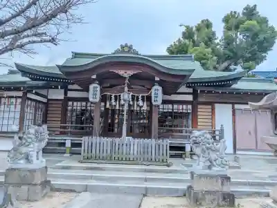 神劔神社の{uncategorized: "未分類", other: "その他", undefined: "問題あり", building: "その他建物", grave: "お墓", sacred_gate: "鳥居", guardian: "狛犬", statue: "像", buddha: "仏像", history: "歴史", nature: "自然", garden: "庭園", animal: "動物", pagoda: "塔", temizu: "手水舎", mountain_gate: "山門・神門", sanctuary: "本殿・本堂", subordinate: "末社・摂社", art: "芸術", scenery: "景色", jizo: "地蔵", ema: "絵馬", goshuin: "御朱印", omikuji: "おみくじ", items: "授与品その他", amulet: "お守り", goshuincho: "御朱印帳", eats: "食事", festival: "お祭り", votive_dance: "神楽", shichigosan: "七五三参", wedding: "結婚式", experience: "体験その他", initially: "初詣", around: "周辺", anti_infection: "感染症対策"}