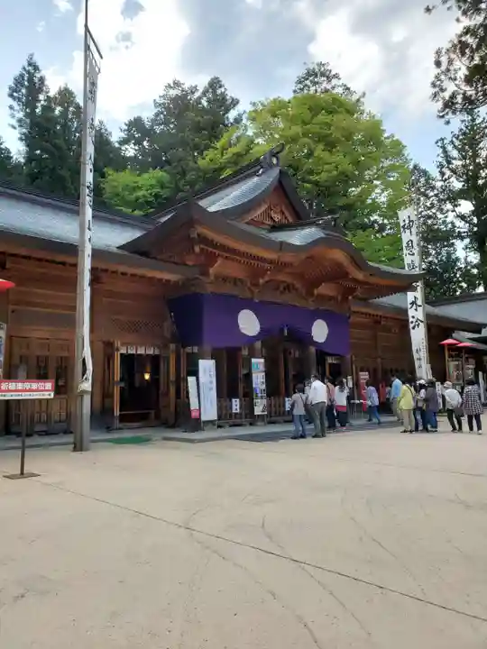 穂高神社本宮の本殿・本堂