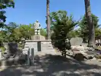 焼津神社の{uncategorized: "未分類", other: "その他", undefined: "問題あり", building: "その他建物", grave: "お墓", sacred_gate: "鳥居", guardian: "狛犬", statue: "像", buddha: "仏像", history: "歴史", nature: "自然", garden: "庭園", animal: "動物", pagoda: "塔", temizu: "手水舎", mountain_gate: "山門・神門", sanctuary: "本殿・本堂", subordinate: "末社・摂社", art: "芸術", scenery: "景色", jizo: "地蔵", ema: "絵馬", goshuin: "御朱印", omikuji: "おみくじ", items: "授与品その他", amulet: "お守り", goshuincho: "御朱印帳", eats: "食事", festival: "お祭り", votive_dance: "神楽", shichigosan: "七五三参", wedding: "結婚式", experience: "体験その他", initially: "初詣", around: "周辺", anti_infection: "感染症対策"}