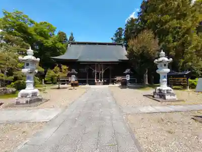 鳥谷崎神社の本殿・本堂