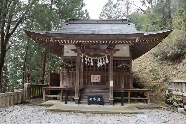 秩父若御子神社の本殿・本堂