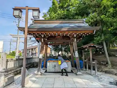 景行天皇社の手水舎