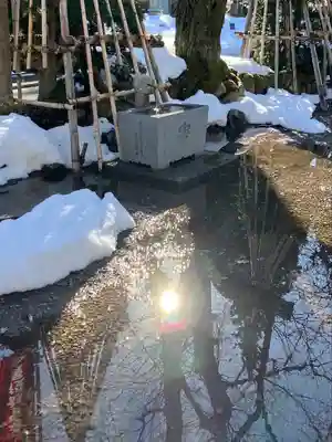 八海山尊神社の手水舎